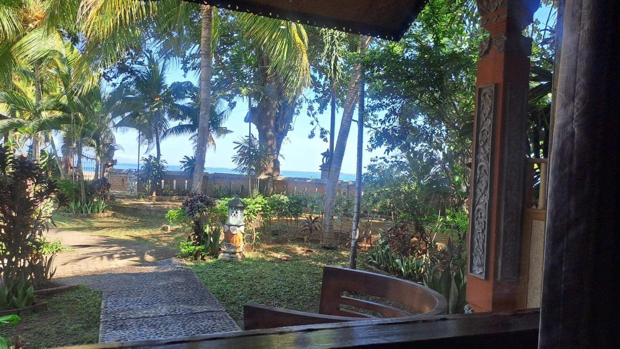 Lovina Beach Hotel Exteriör bild